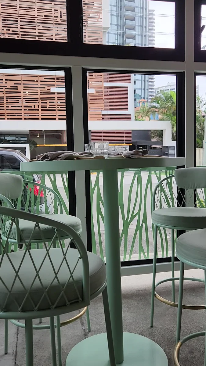 Vibe, Kost Bar and Grill