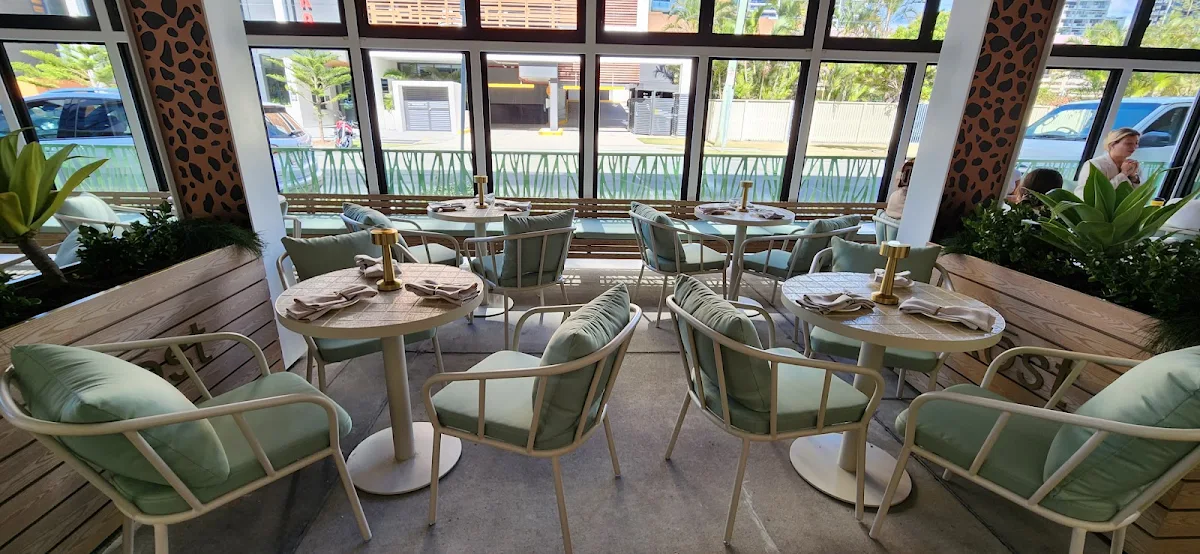 Vibe, Kost Bar and Grill