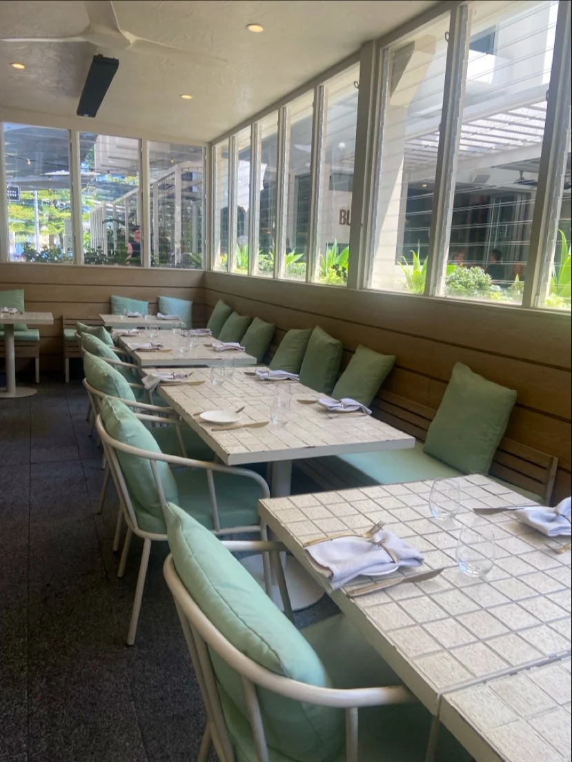 Vibe, Kost Bar and Grill