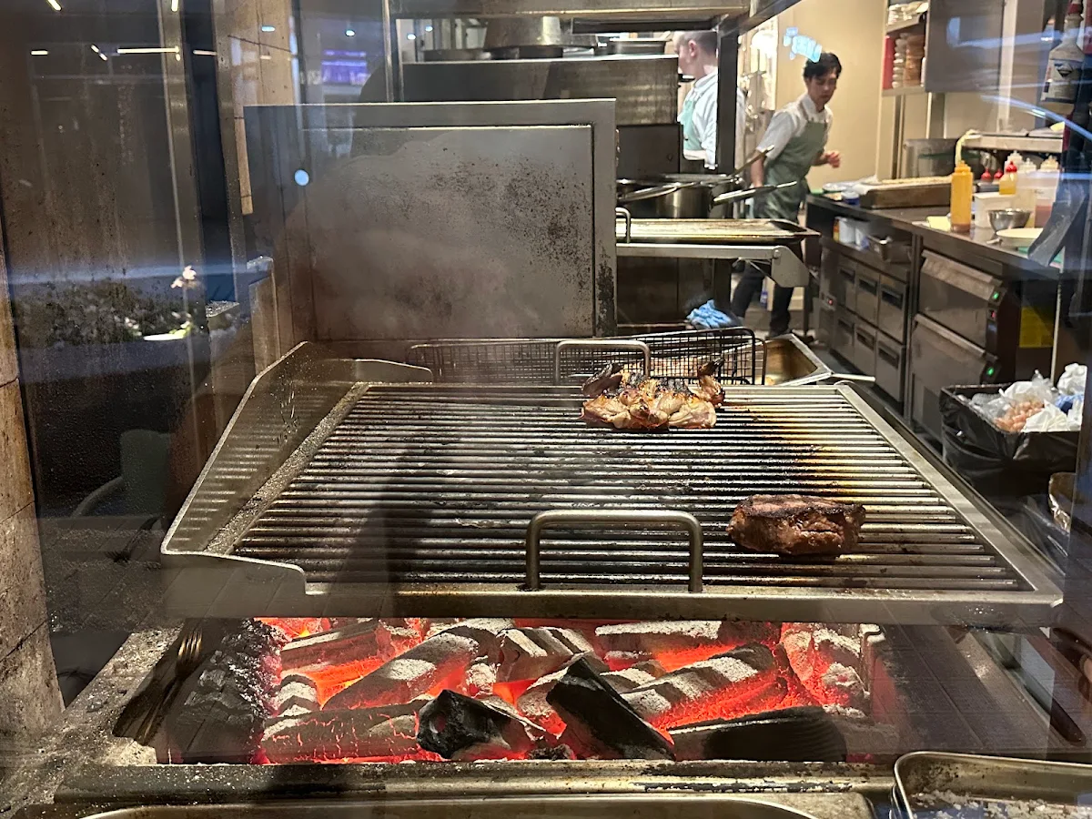 Vibe, Kost Bar and Grill