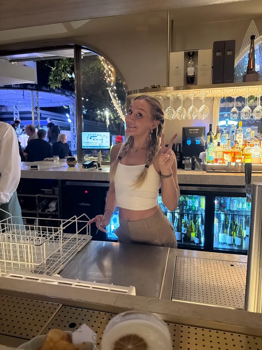 Vibe, Kost Bar and Grill