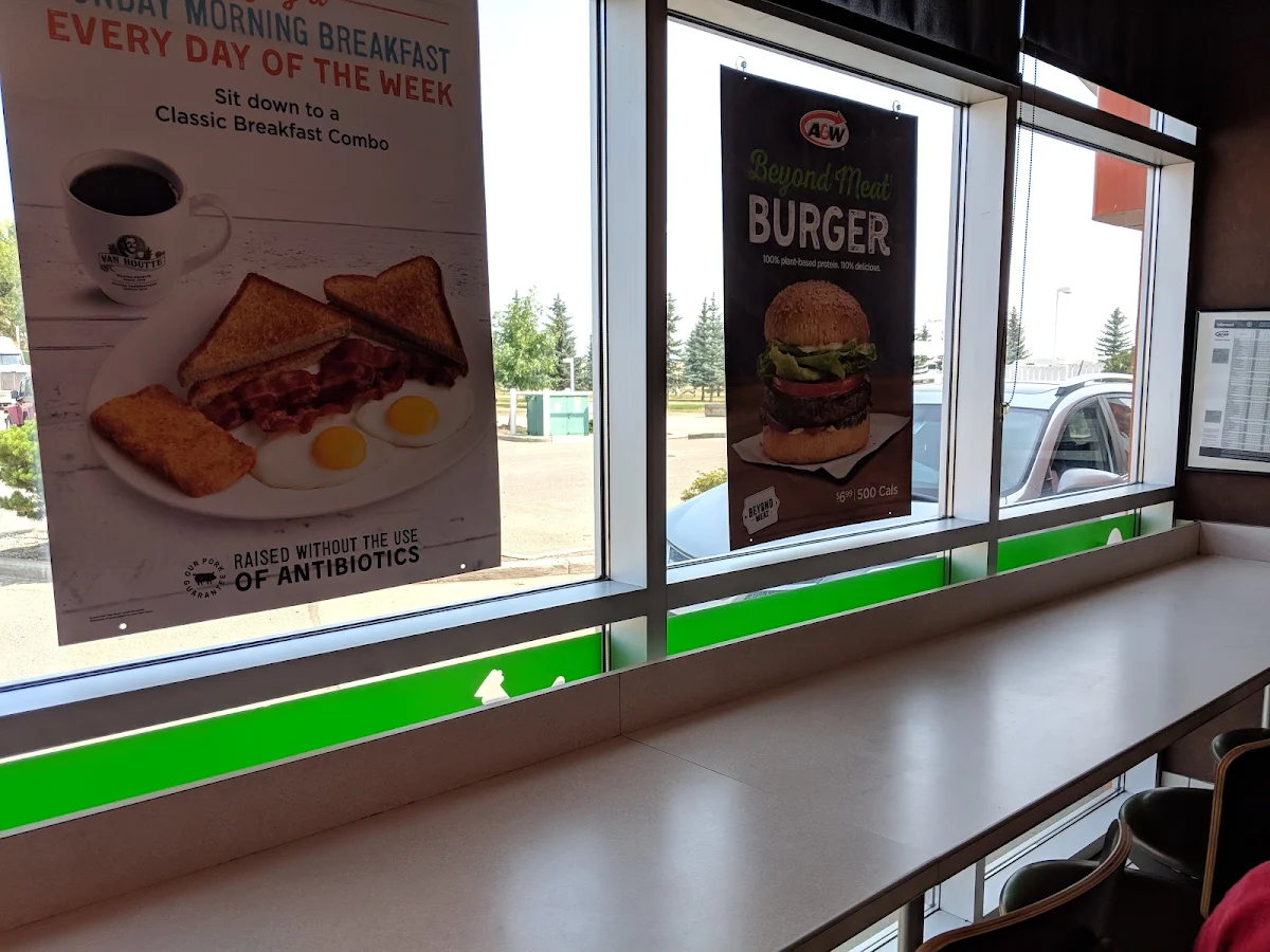 Menu, A&W Canada