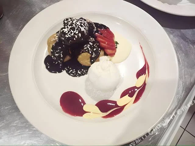 Food & drink photo 2