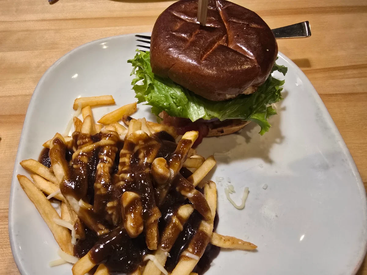 Food & drink, Boston Pizza