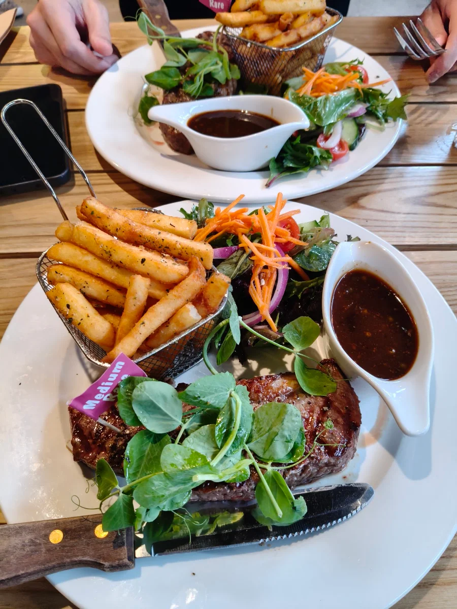 Food & drink, The Amazing Grace