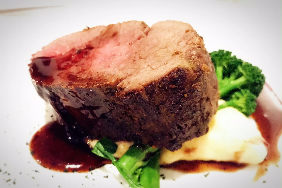 Food & drink, Trackers Falls Creek Lodge Accommodation