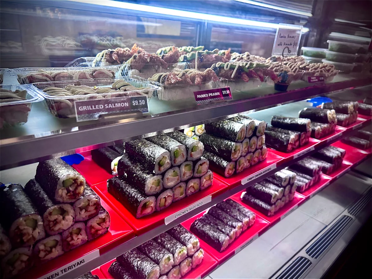 Vibe, Sushi House Emerald Plaza