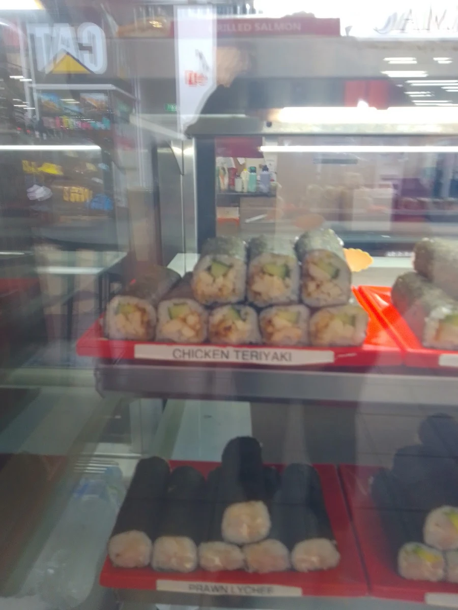 Vibe, Sushi House Emerald Plaza