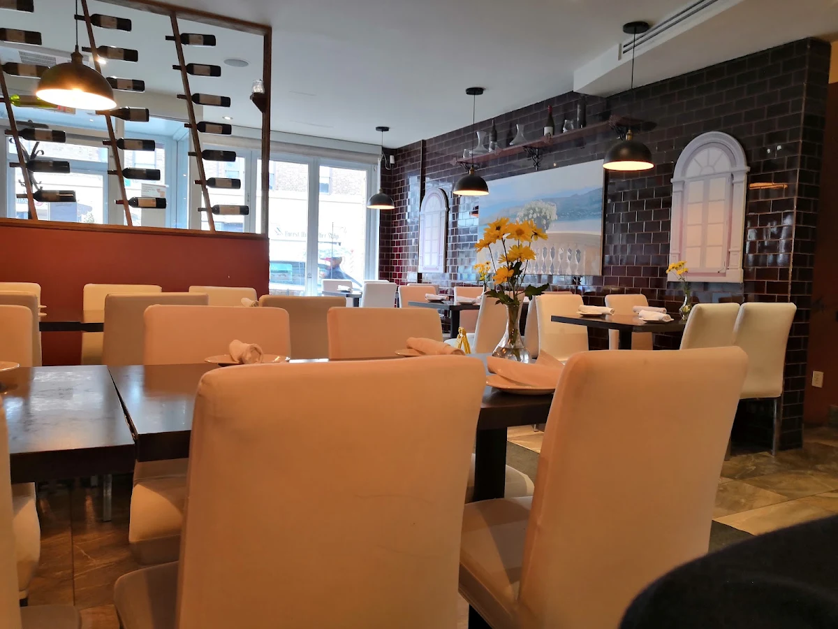 Vibe, Mashu Mashu Mediterranean Grill