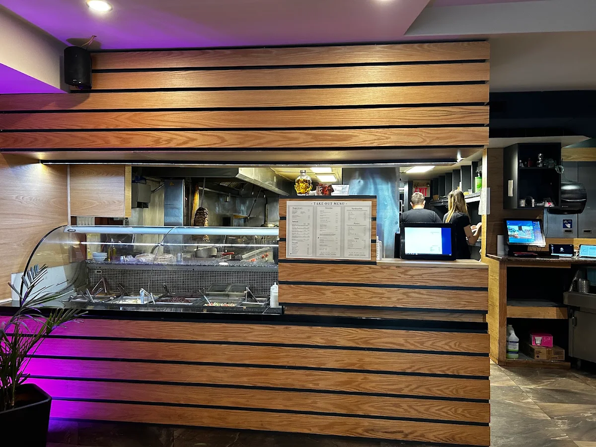Vibe, Mashu Mashu Mediterranean Grill