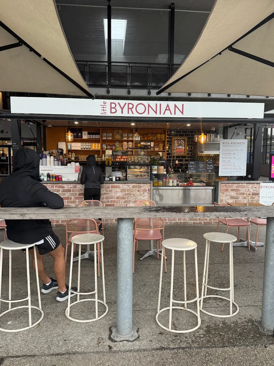 Vibe, Little Byronian