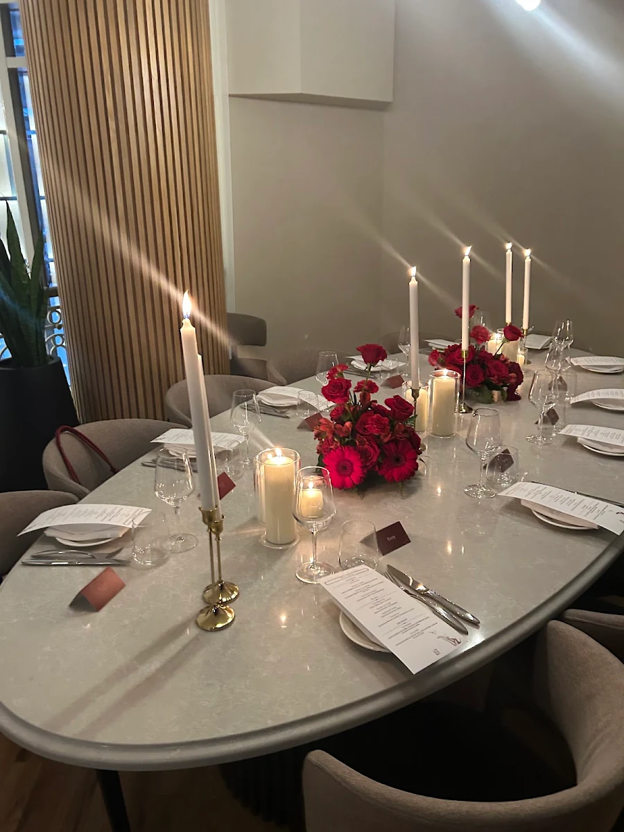 Vibe, Restaurant Benjamin
