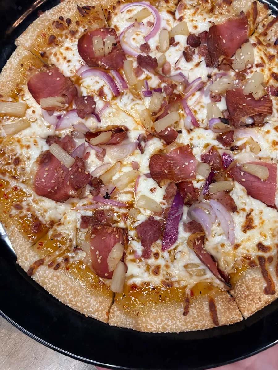 Food & drink, Boston Pizza