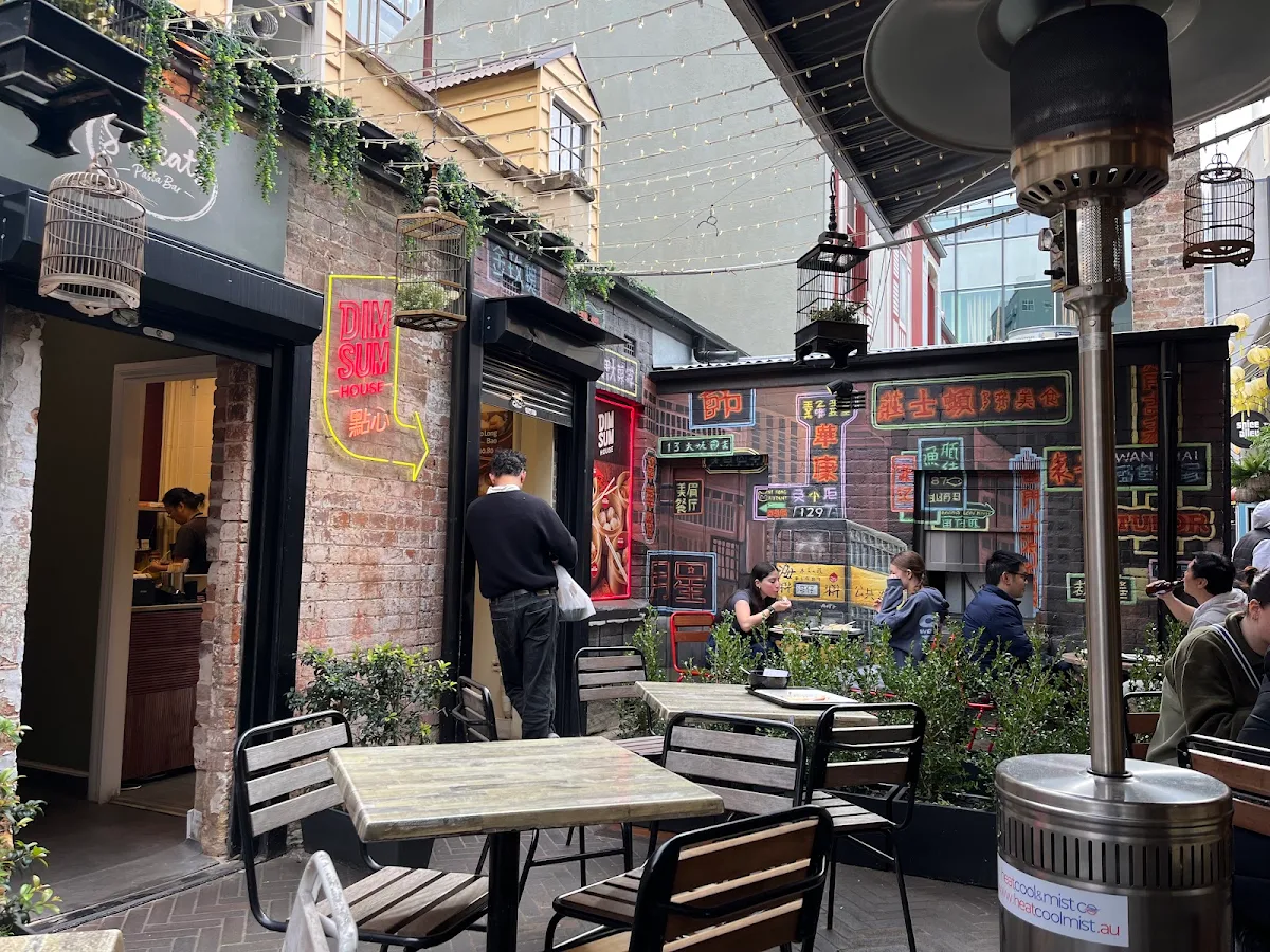 Vibe, Str'eats Pasta Bar & Desserts