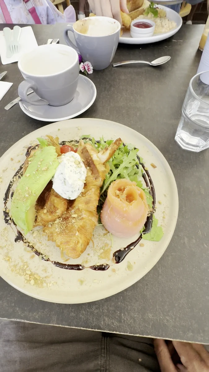 Food & drink, Corner Store Cafe
