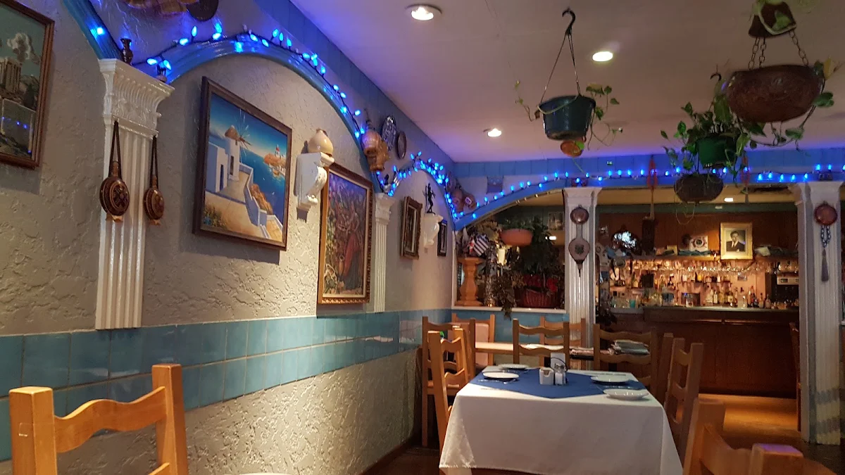 Vibe, Pyrgos Taverna