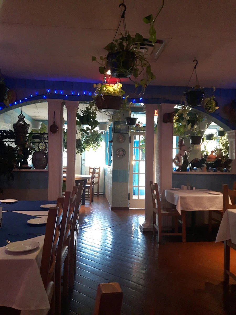 Vibe, Pyrgos Taverna