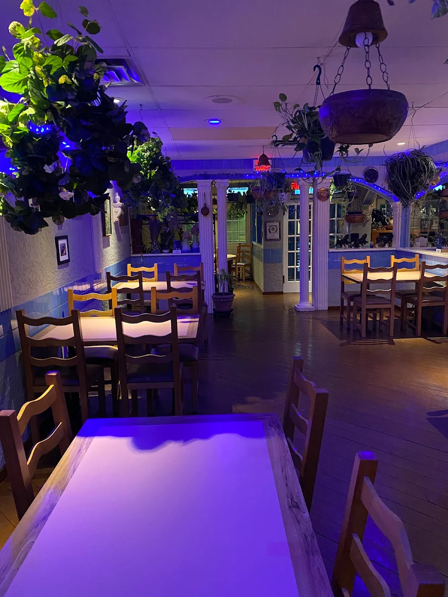 Vibe, Pyrgos Taverna