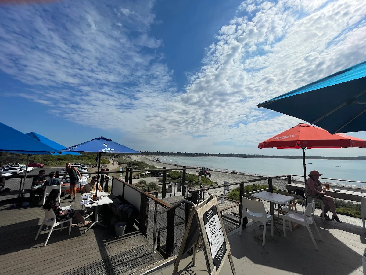 Vibe, Pavilion Cafe & Bar