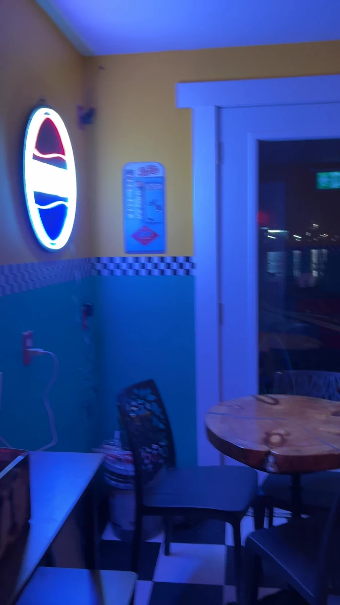 Vibe, Cantine D'Amours