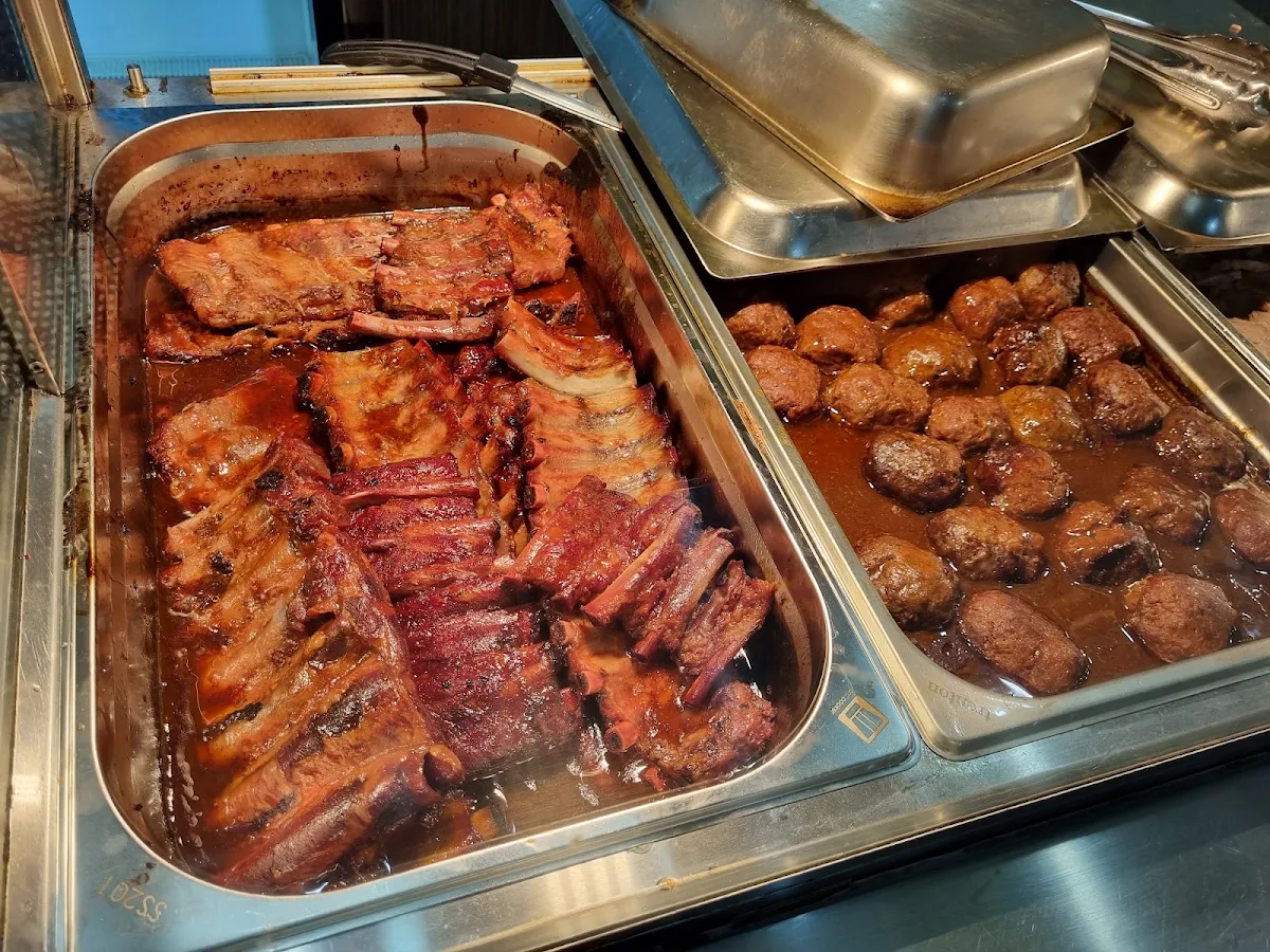 Food & drink, Tre's Carvery