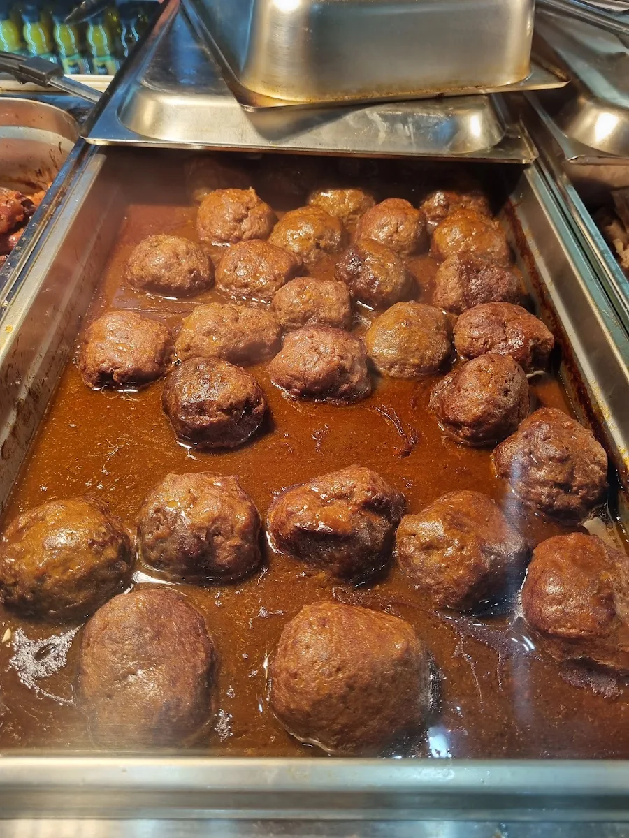 Food & drink, Tre's Carvery