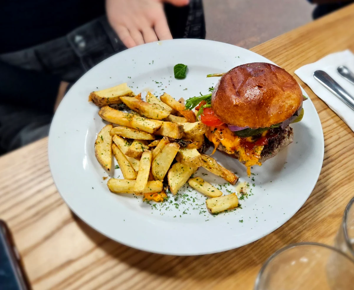 Food & drink, Shannon's Kitchen and Irish Pub