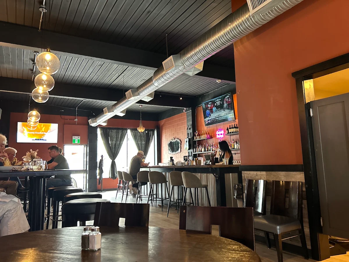 Vibe, Stallones Kitchen + Bar