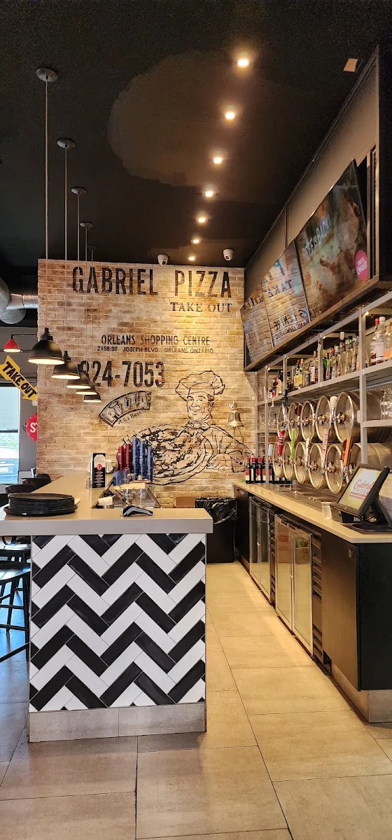 Vibe, Gabriel Pizza