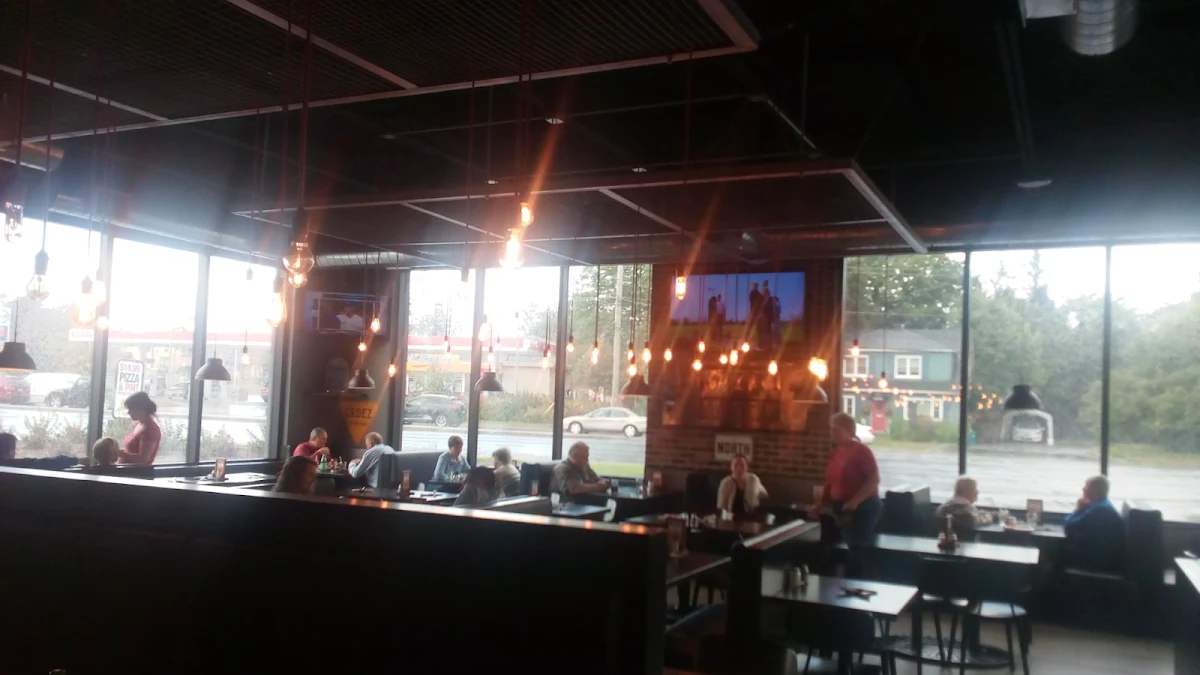 Vibe, Gabriel Pizza
