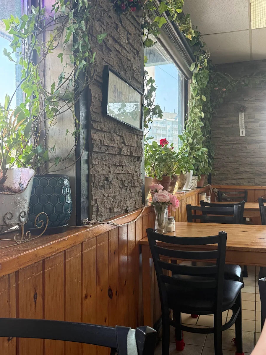 Vibe, 331 Atherley Diner