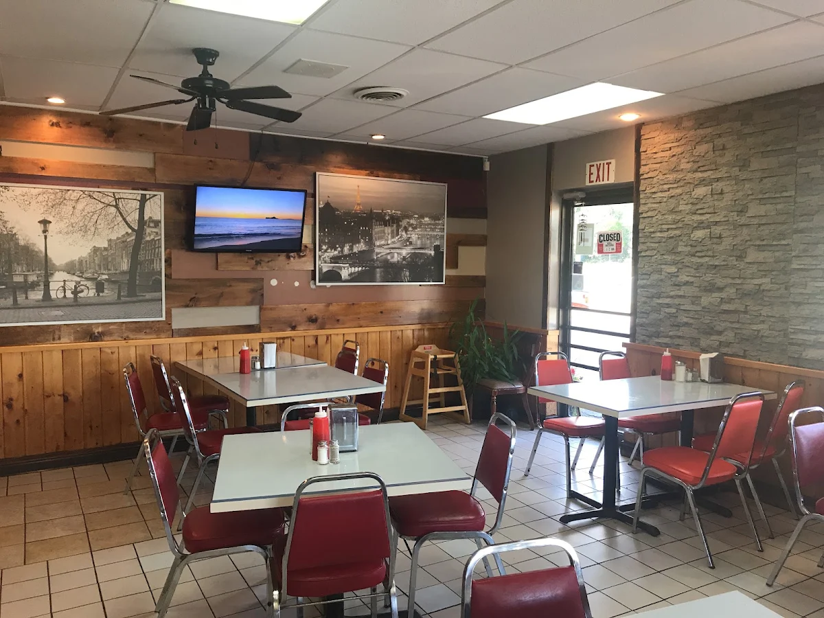 Vibe, 331 Atherley Diner