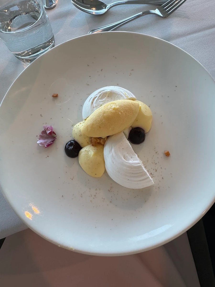 Food & drink, Grandview Restaurant