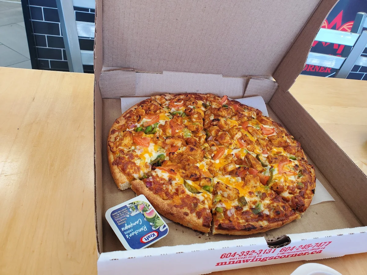 Food & drink, M N' A Wings Corner N' Pizza