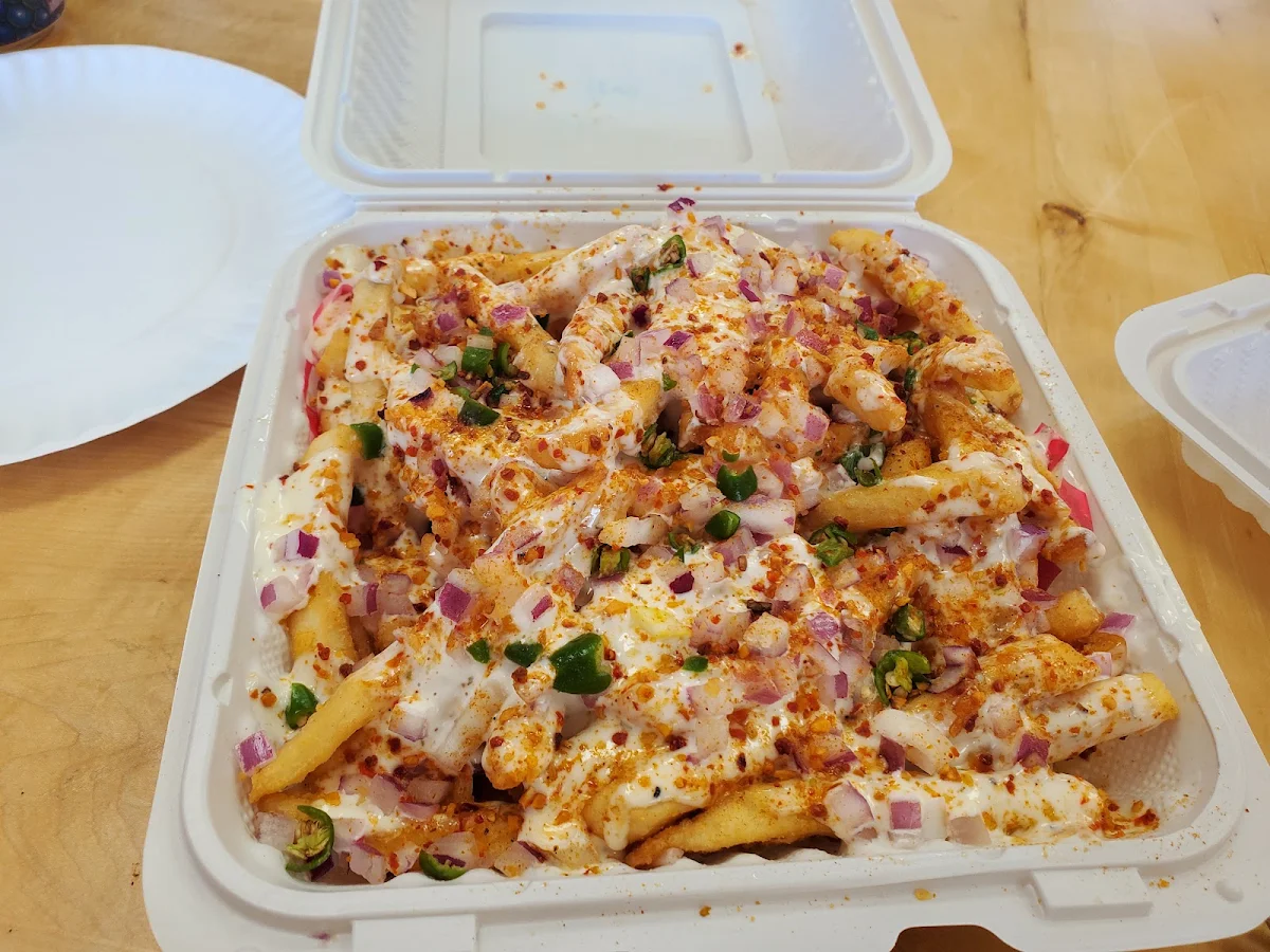 Food & drink, M N' A Wings Corner N' Pizza