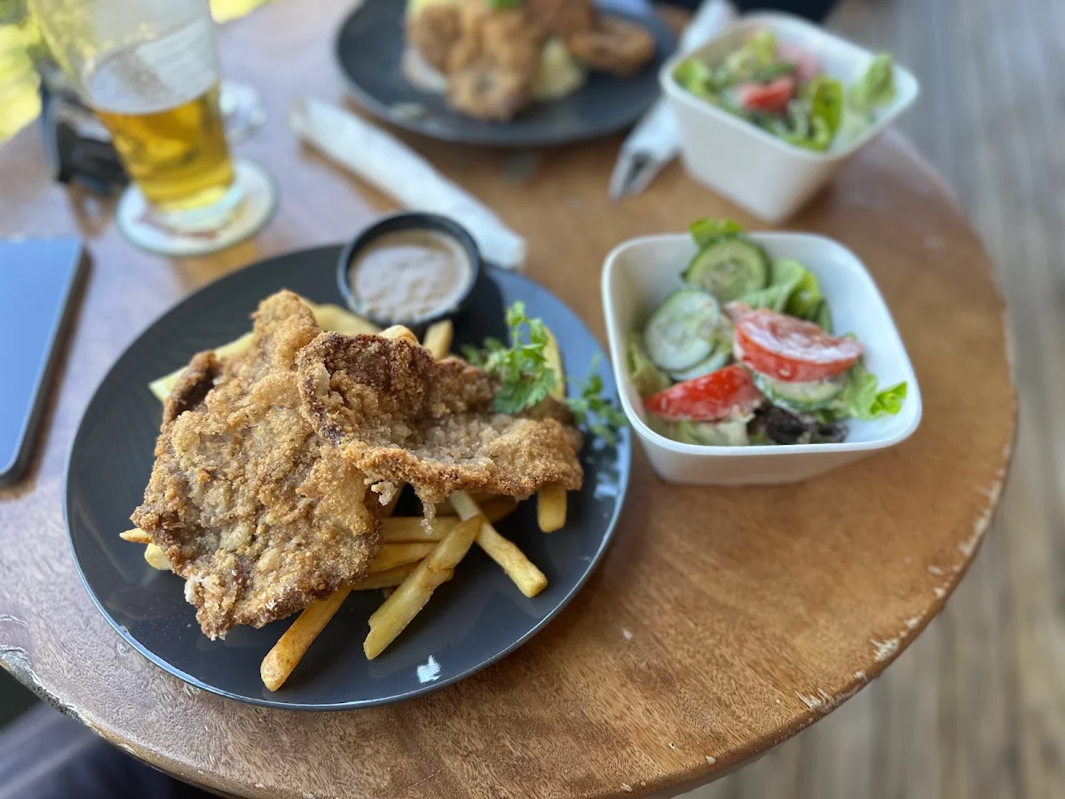 Food & drink, Walcha Road Hotel