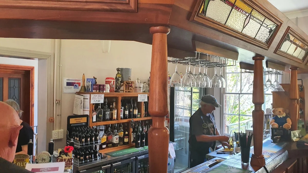 Vibe, Walcha Road Hotel