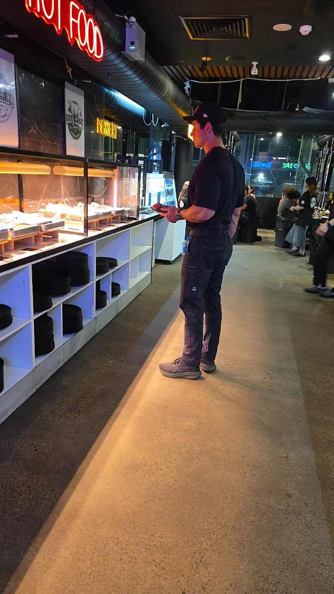 Vibe, BBQ King