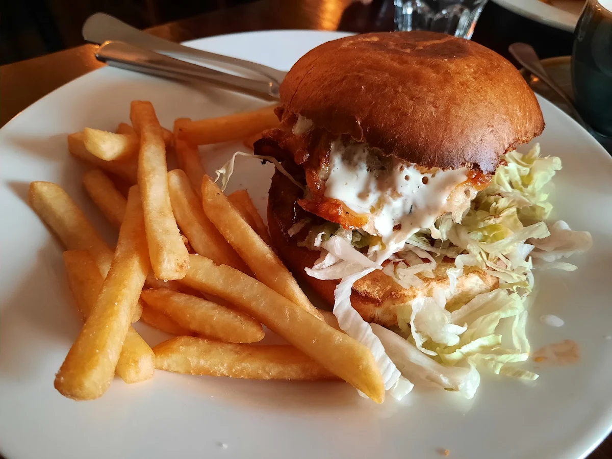 Food & drink, Inverleigh Hotel