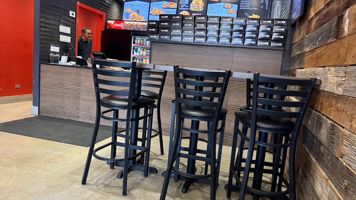 Vibe, B12 Burger NDG