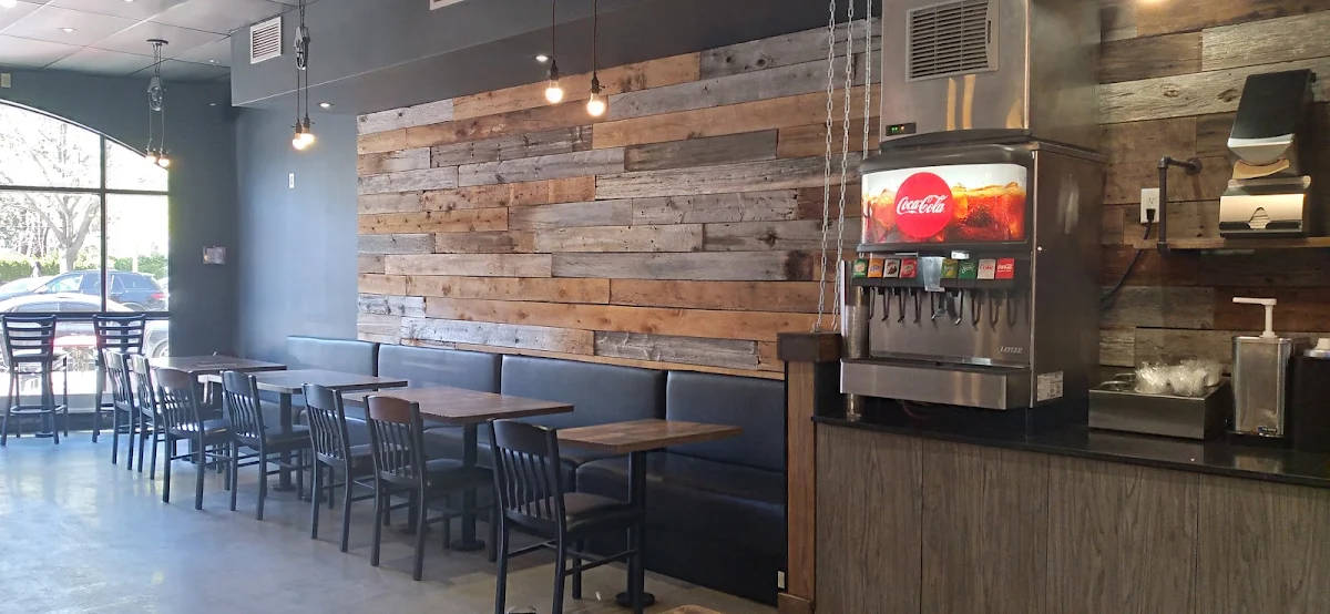 Vibe, B12 Burger NDG