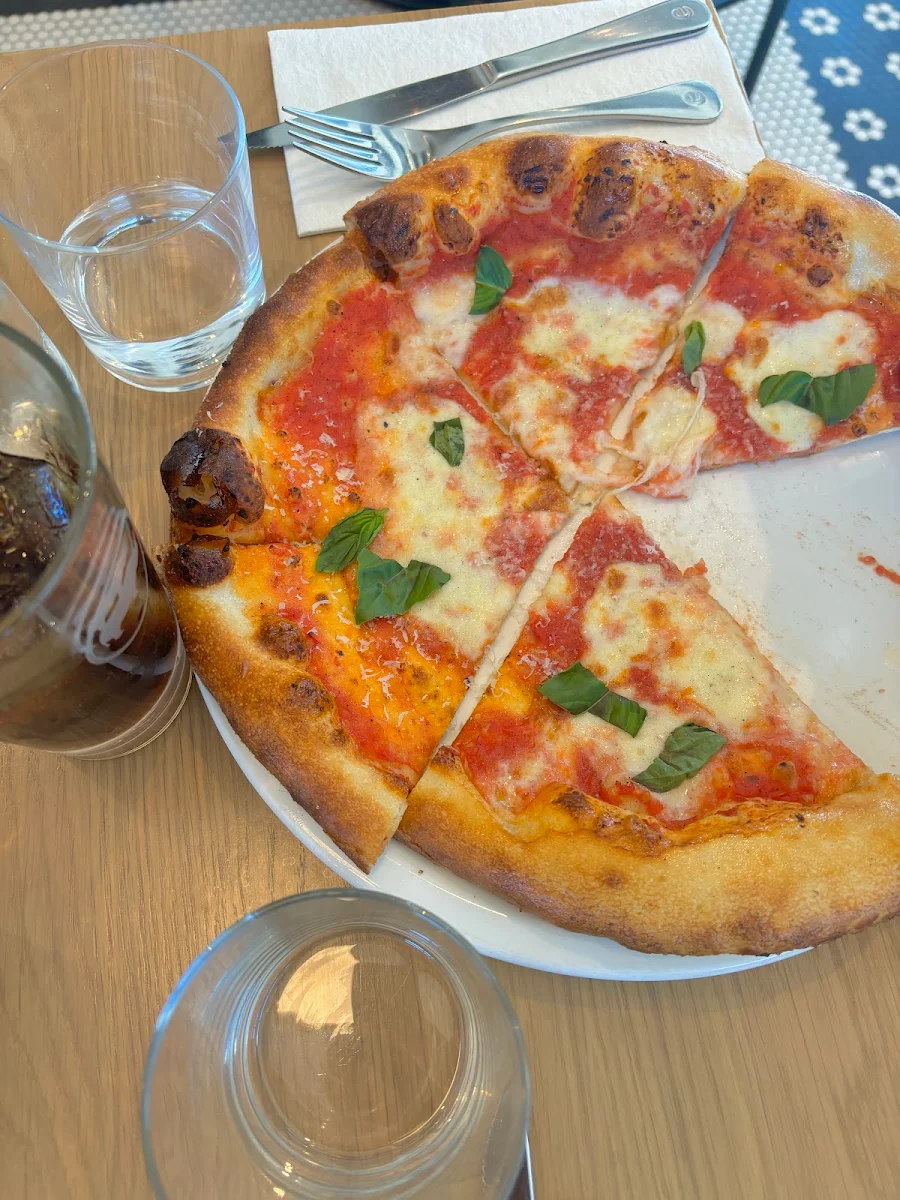 Food & drink photo 8