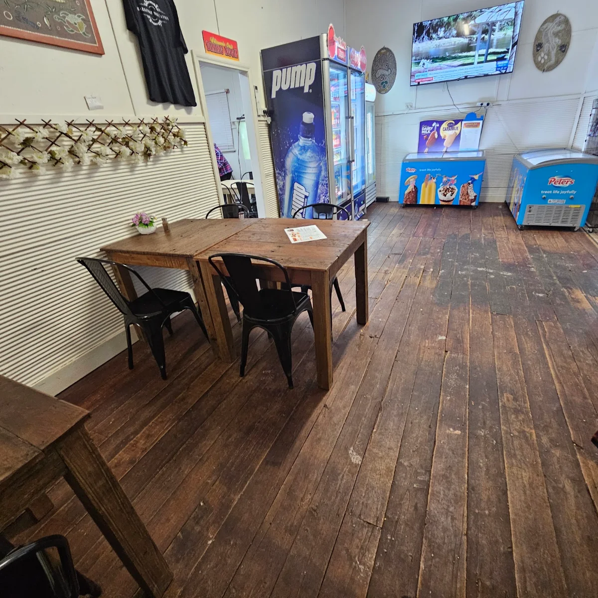 Vibe, Wilcannia Cafe 2836