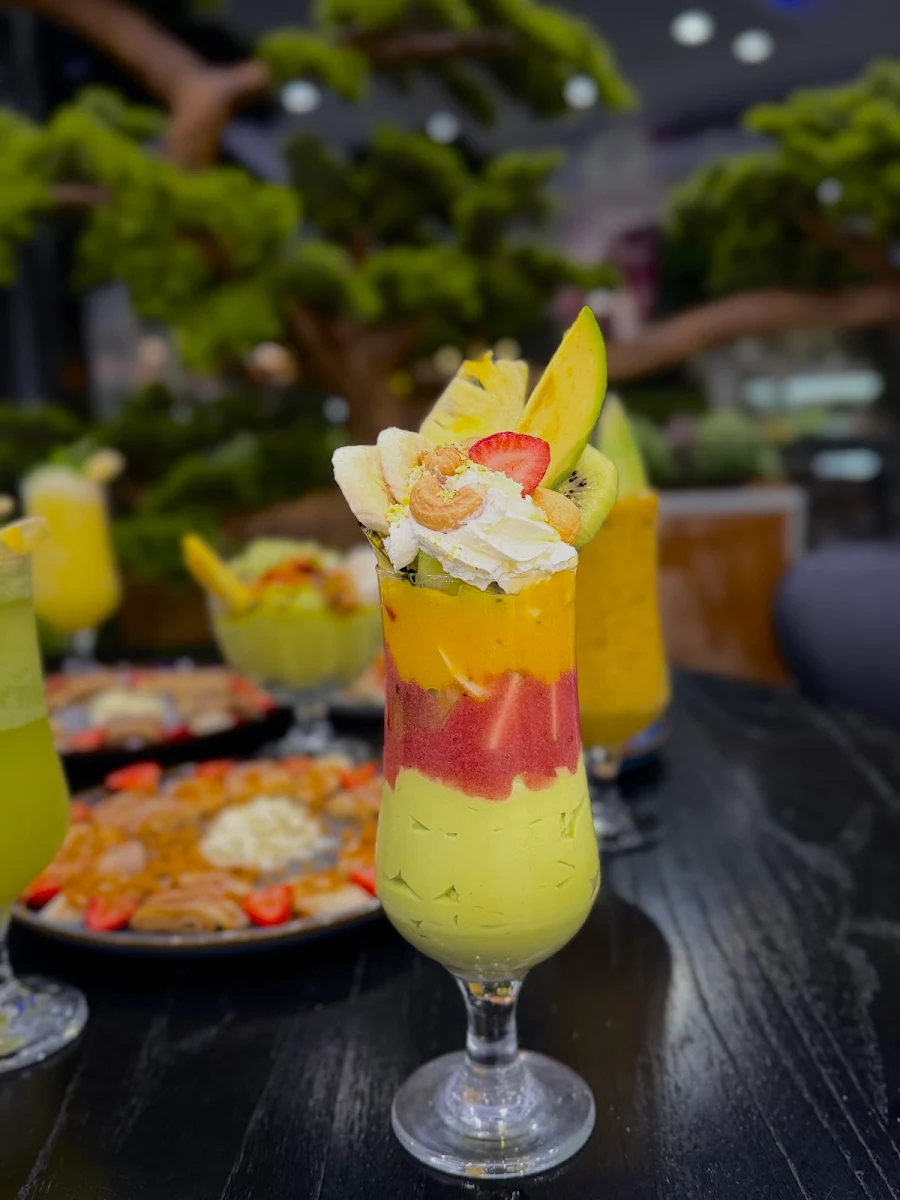 Food & drink, Manoushka