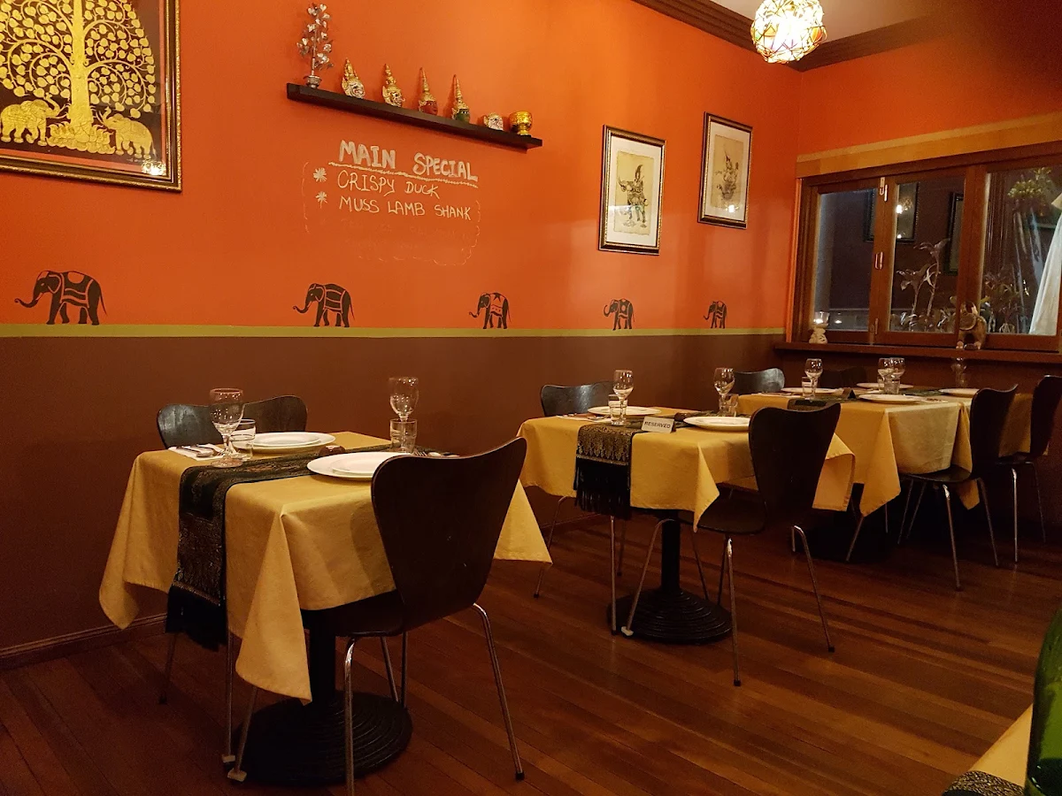 Vibe, Little Thai Restaurant Everton Park