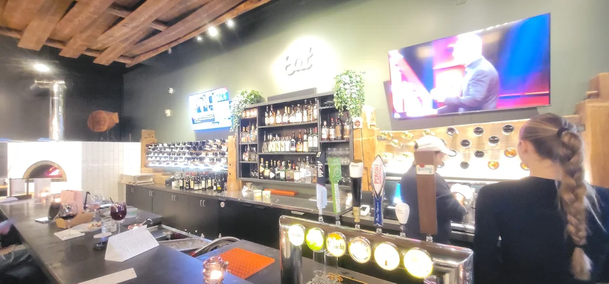 Vibe, Sasso Pizza Market & Bar