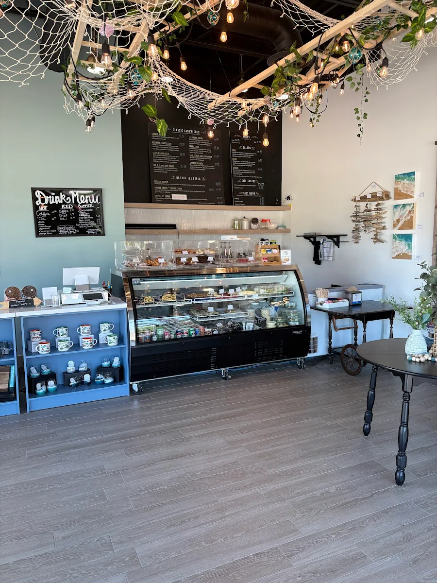 Vibe, Brightside Deli Wasaga Beach