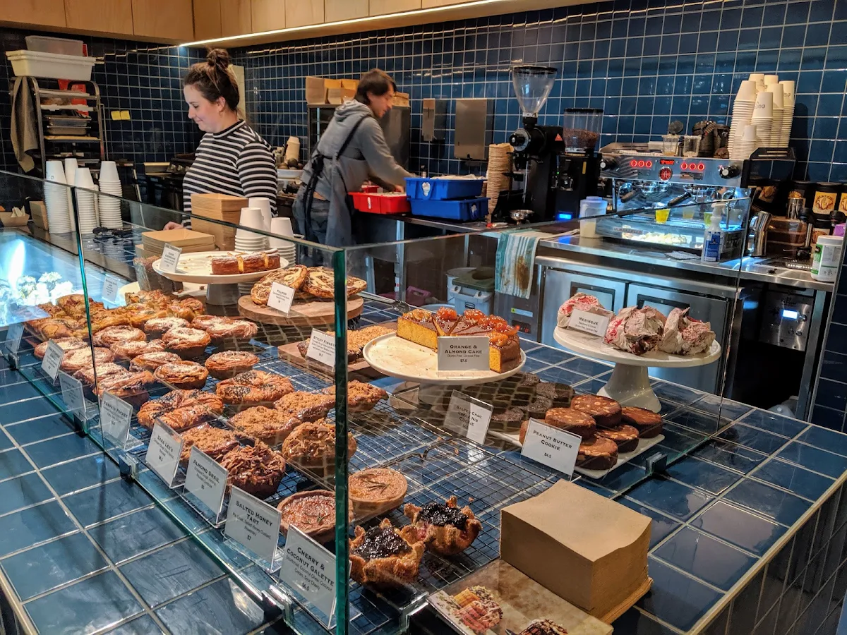 Vibe, Maker's Dozen