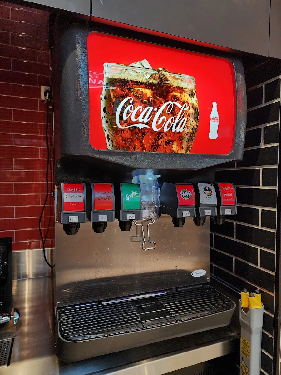 Vibe, Carl's Jr. Kelso