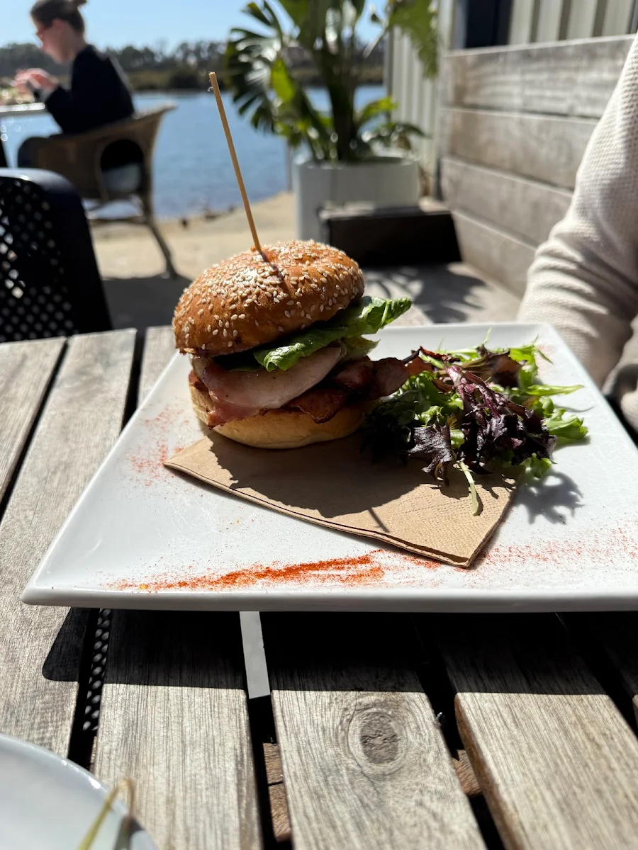 Food & drink, The Happy Wife